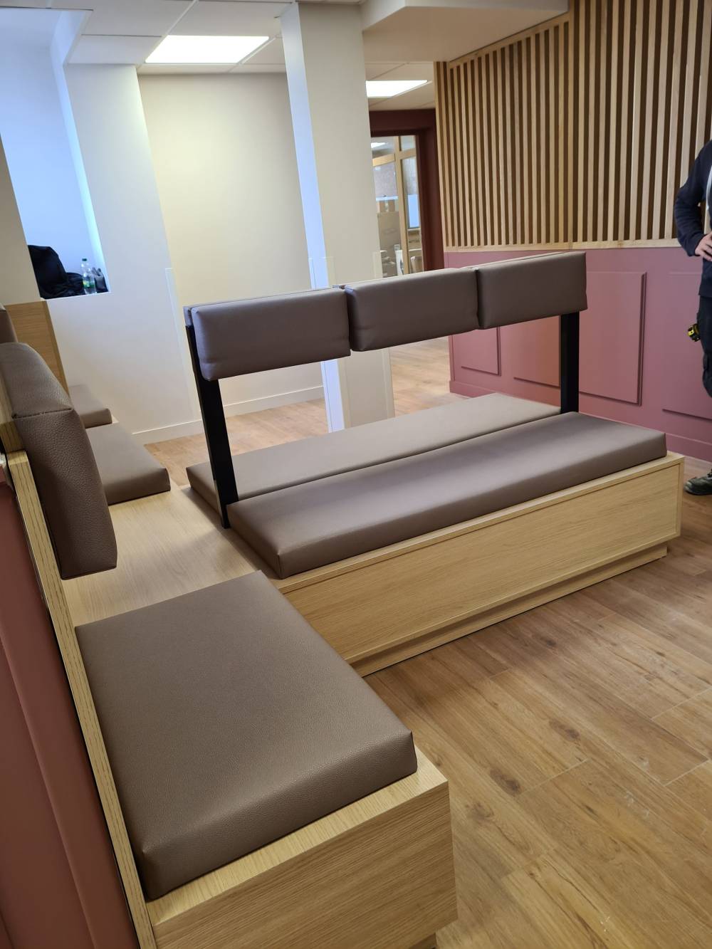 Banquette assise cabinet dermatologie